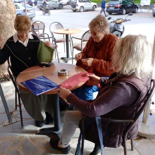 Knit and Knatter Group